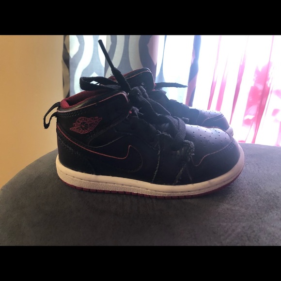 Air Jordan Toddler 1s - Picture 1 of 3